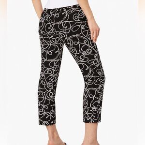 Tommy Hilfiger Blue and White Patterned Cropped Pants size 4